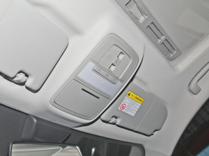 2021Ŀ 300TGI DCTݺ п؅^