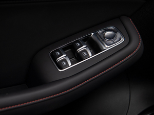 2021400TGI Ԅ(dng)(q)TrophyŞ п؅^(q)