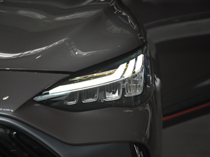 2021400TGI ԄTrophyŞ ^