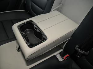 2021400TGI ԄTrophyŞ 