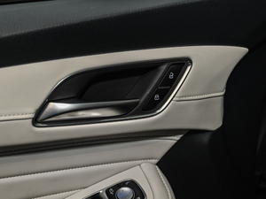 2021400TGI ԄTrophyŞ g