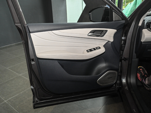 2021400TGI ԄTrophyŞ g