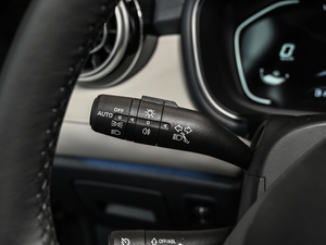 2021400TGI Ԅ(dng)(q)TrophyŞ п؅^(q)