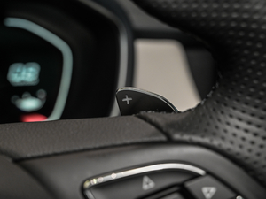 2021400TGI Ԅ(dng)(q)TrophyŞ п؅^(q)