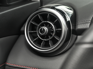 2021300TGI ԄӃTrophy п؅^