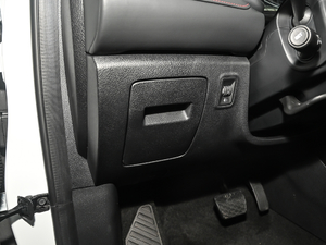 2021300TGI ԄӃTrophy п؅^