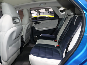 2021400TGI ԄTrophyŞ g