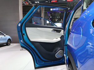 2021400TGI ԄTrophyŞ g