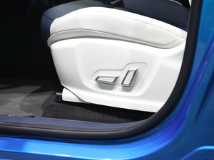 2021400TGI Ԅ(dng)(q)TrophyŞ g