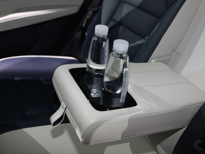 2021400TGI Ԅ(dng)(q)TrophyŞ g