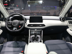 2021400TGI Ԅ(dng)(q)TrophyŞ п؅^(q)