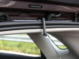 2021400TGI ԄӃ(q)TrophyŞ g