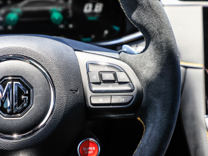 2021Pro 1.5T Ԅ(dng)Trophy{Ş п؅^(q)