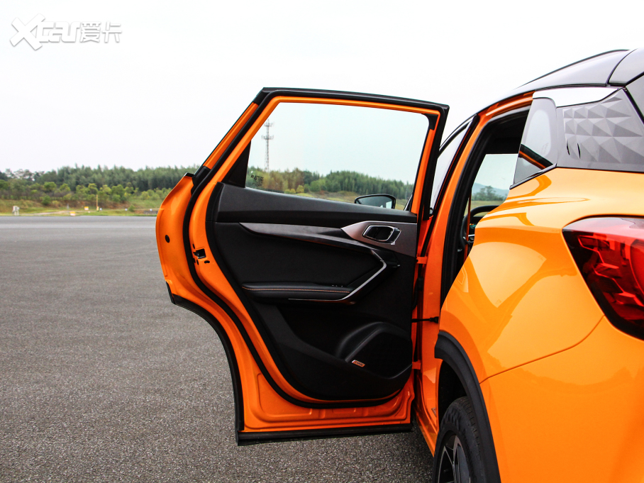 2022MG ONE -\ϵ 1.5T MA