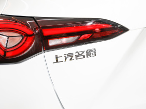 2022-|ϵ 1.5T M1078 ^