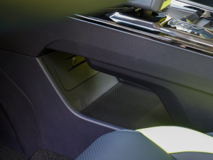 2022-|ϵ 1.5T M1228 g