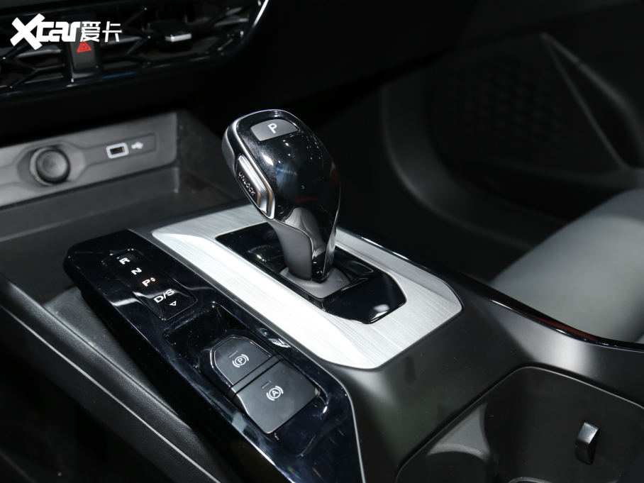 2022MG5 300TGI DCTԽŞ