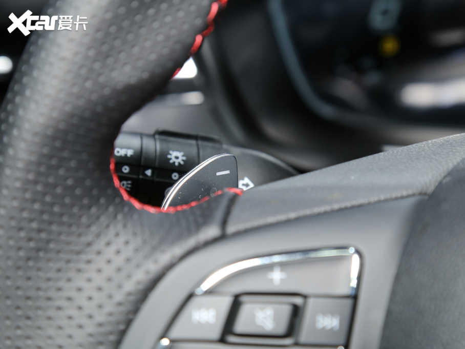 2022MG5 300TGI DCTԽŞ