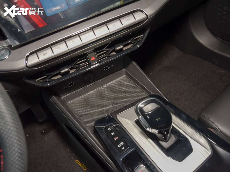 2022MG5 300TGI DCTԽ