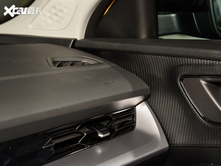 2022MG5 300TGI DCTԽ