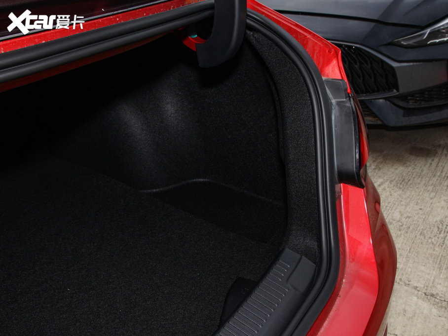 2022MG5 300TGI DCTԽŞ