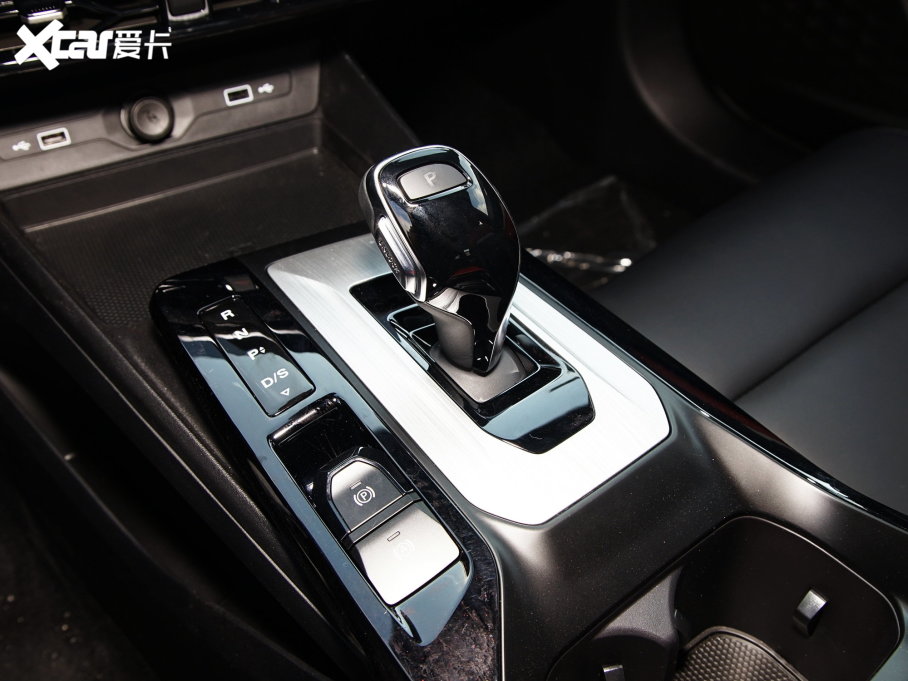 2022MG5 300TGI DCTԽŞ