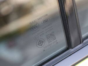 20221.5T Trophy\Ş ^