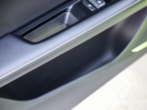 20221.5T Trophy\Ş g