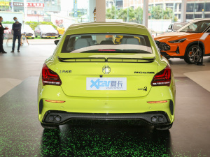 2022款1.5T 豪华版 正后	