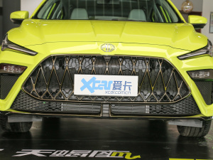 2022款1.5T 豪华版 中网