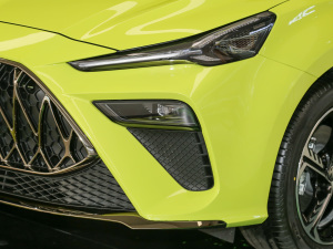 2022款1.5T 豪华版 大灯