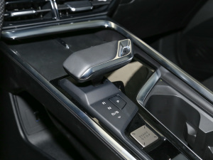 2022款1.5T 豪华版 换挡杆