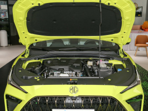 2022款1.5T 豪华版 发动机