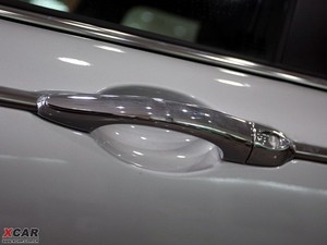 2009款1.8T 加长豪华版 主驾门拉手
