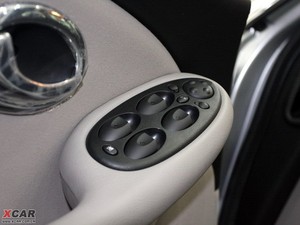 2009款1.8T 加长豪华版 中控区