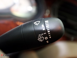 2009款1.8T 加长豪华版 中控区