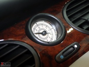 2009款1.8T 加长豪华版 中控区