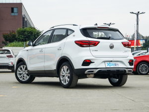 2022款180DVVT 手动全球百万858版 左后45度