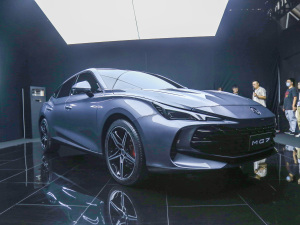 2022款试装车 右前45度