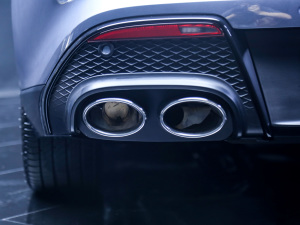 2022款试装车 排气管