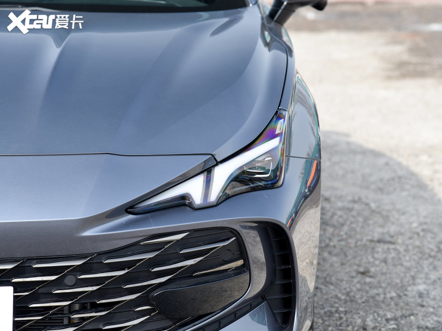 2023��MG7 2.0T �Ԅ�(d��ng)Trophy+����ҫ����