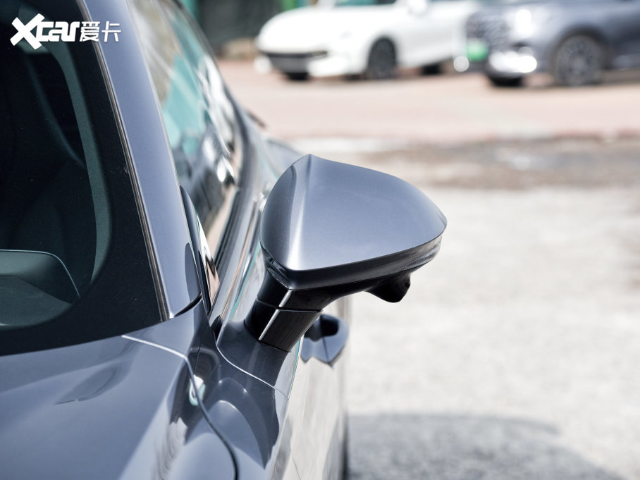 2023��MG7 2.0T �Ԅ�Trophy+����ҫ����