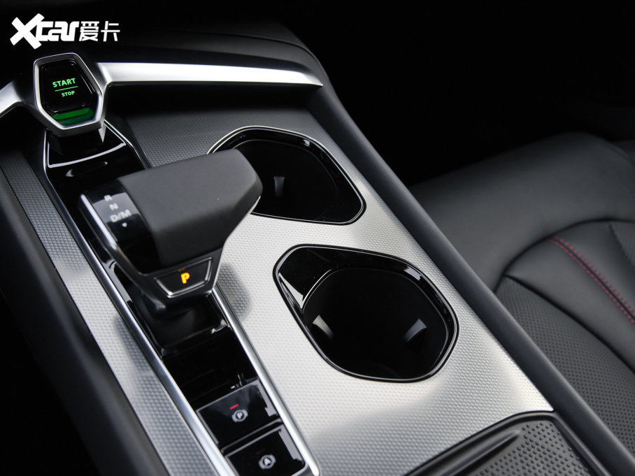 2023��MG7 2.0T �Ԅ�Trophy+����ҫ����