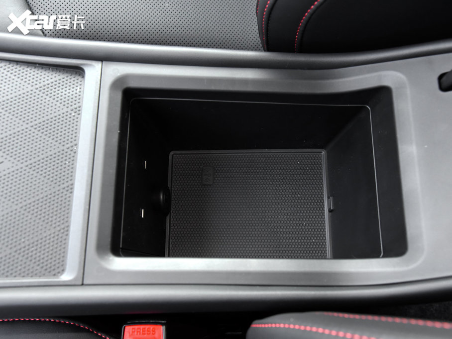 2023MG7 2.0T ԄTrophy+ҫ