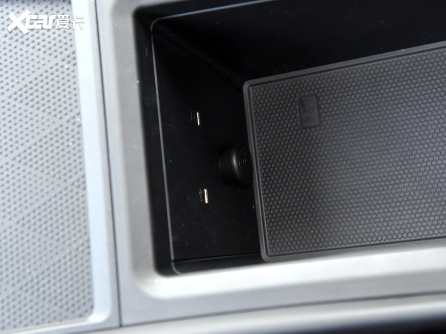 2023��MG7 2.0T �Ԅ�Trophy+����ҫ����