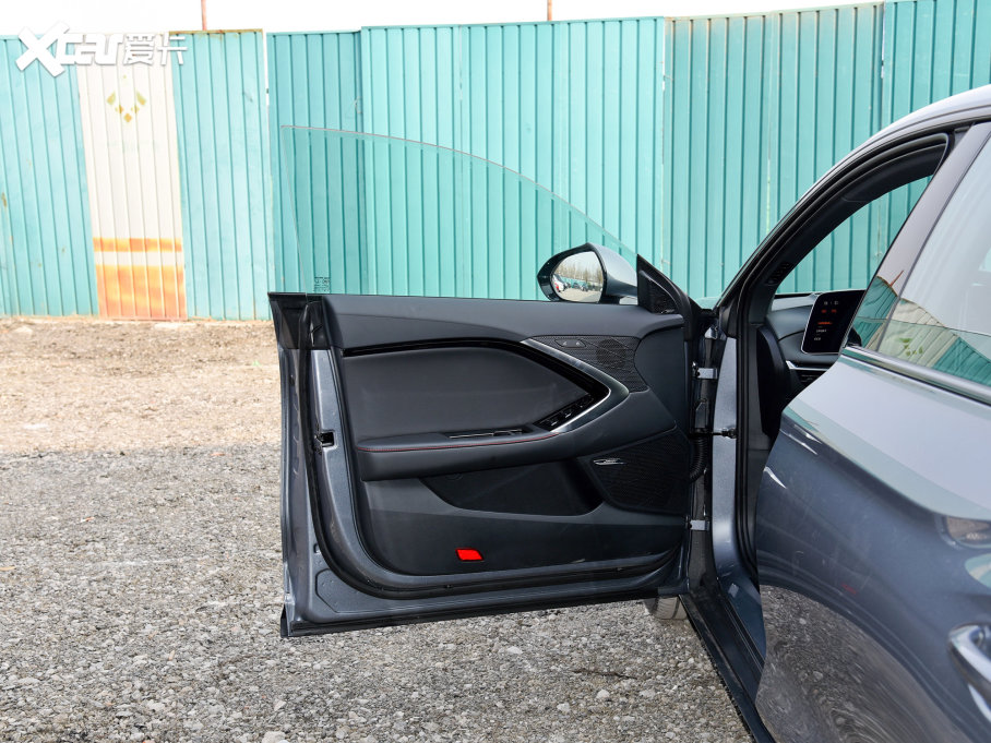 2023MG7 2.0T ԄTrophy+ҫ