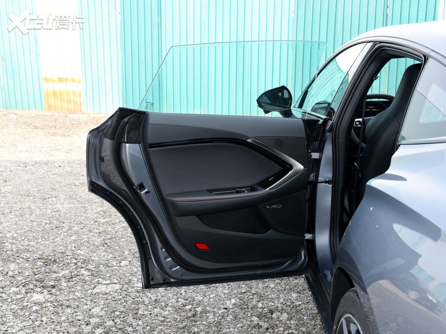 2023MG7 2.0T ԄTrophy+ҫ