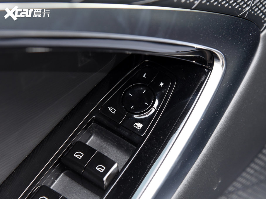 2023MG7 2.0T ԄTrophy+ҫ