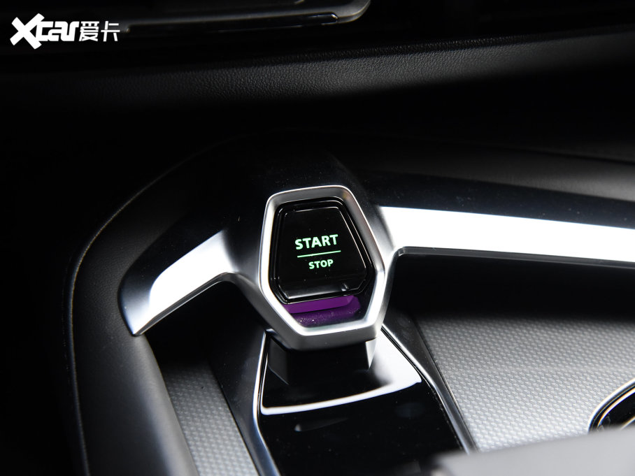 2023MG7 2.0T ԄTrophy+ҫ