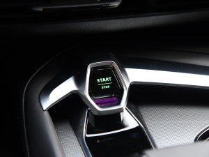 20232.0T ԄTrophy+ҫ п؅^